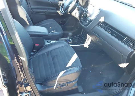 2019 Mitsubishi Outlander Le z USA, uszkodzony, nr VIN JA4AD3A39KZ025409